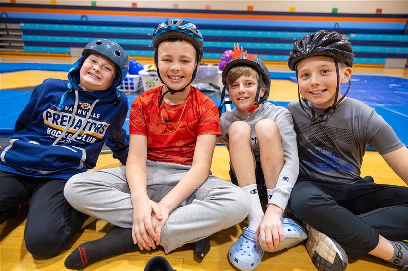Students skate in PE